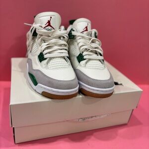 AIR JORDAN 4 RETRO SP